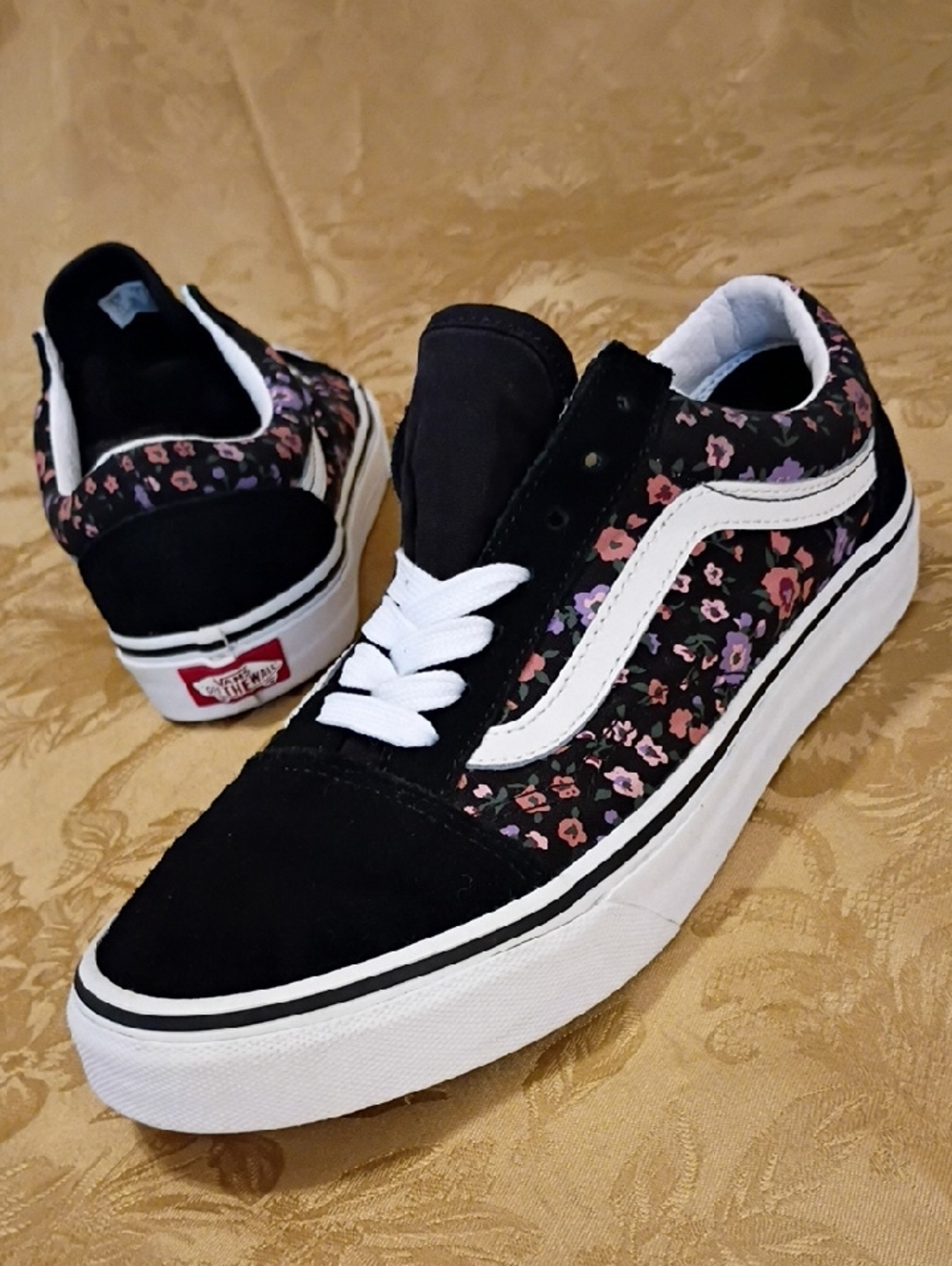 VANS Old Skool Floral Black & White  Sneakers Women's 7.5 Men's 6.0
